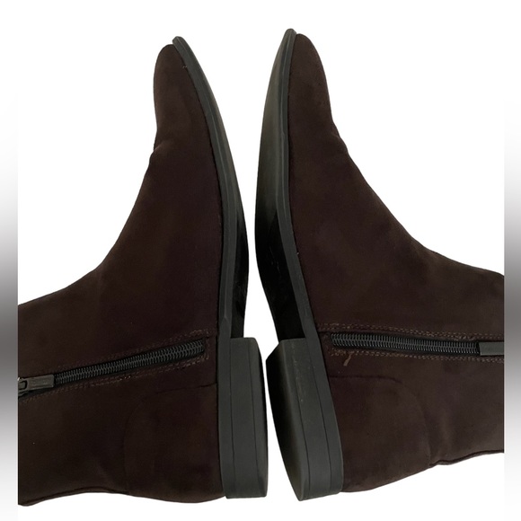 Calvin Klein Mens Luciano Dark Brown Suede Ankle Boots EUC Size 9 - Picture 8 of 11